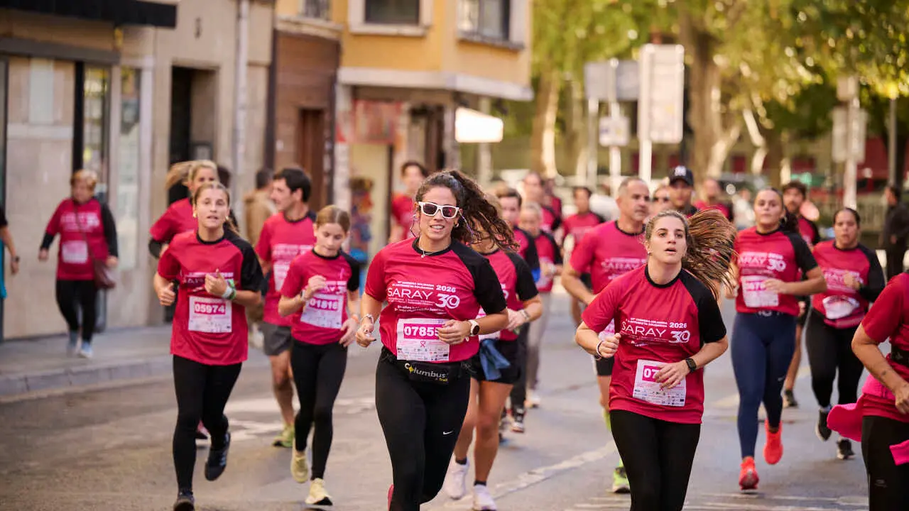 XV Carrera solidaria contra el c&aacute;ncer de mama organizada por Saray. PABLO LASAOSA