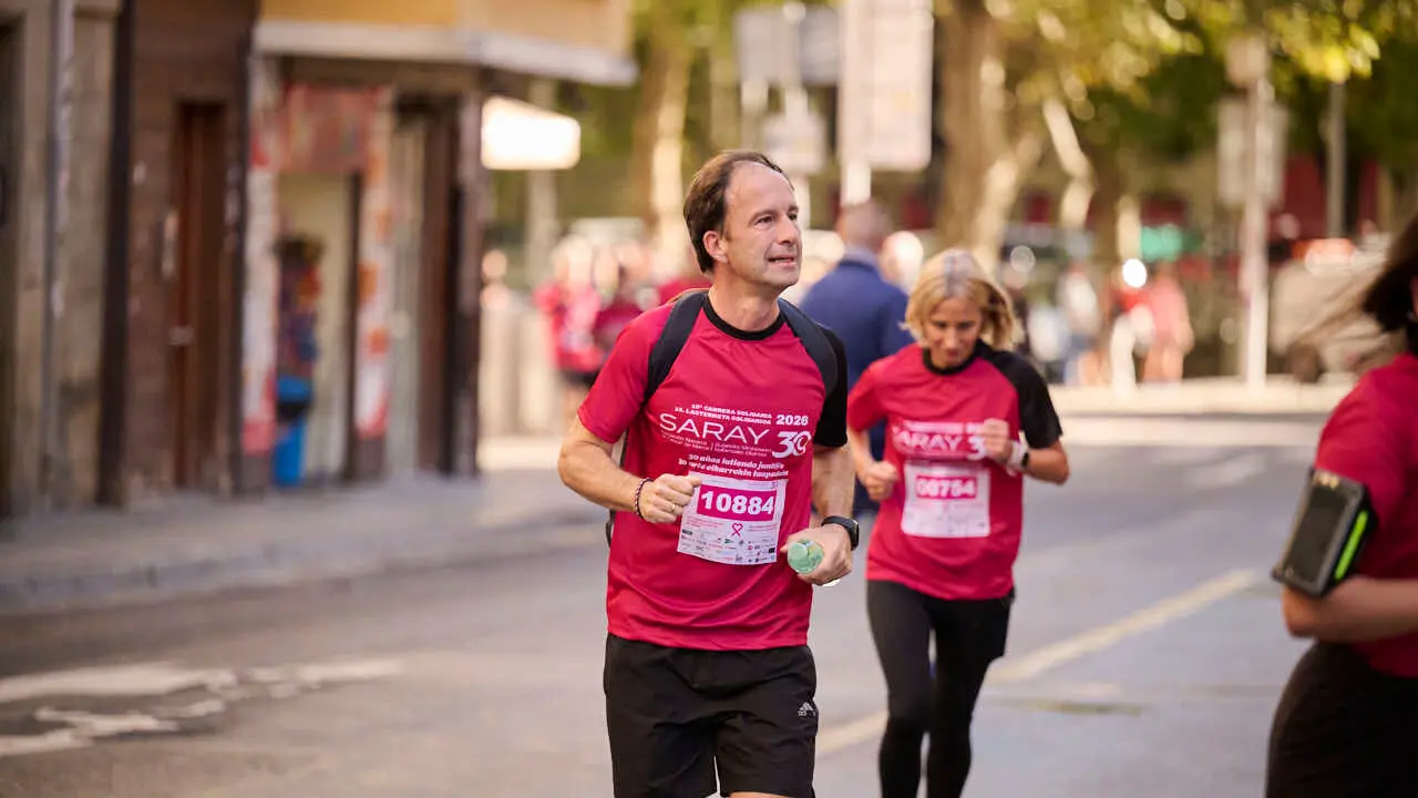 XV Carrera solidaria contra el c&aacute;ncer de mama organizada por Saray. PABLO LASAOSA