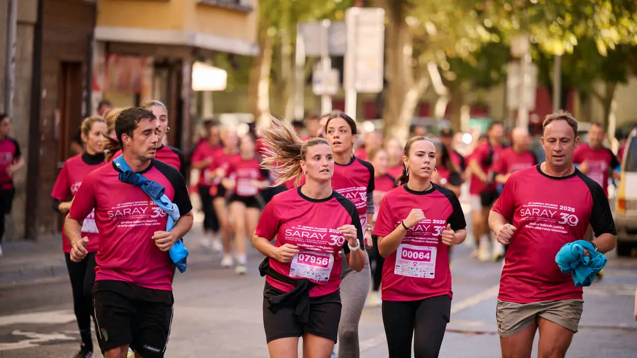 XV Carrera solidaria contra el c&aacute;ncer de mama organizada por Saray. PABLO LASAOSA