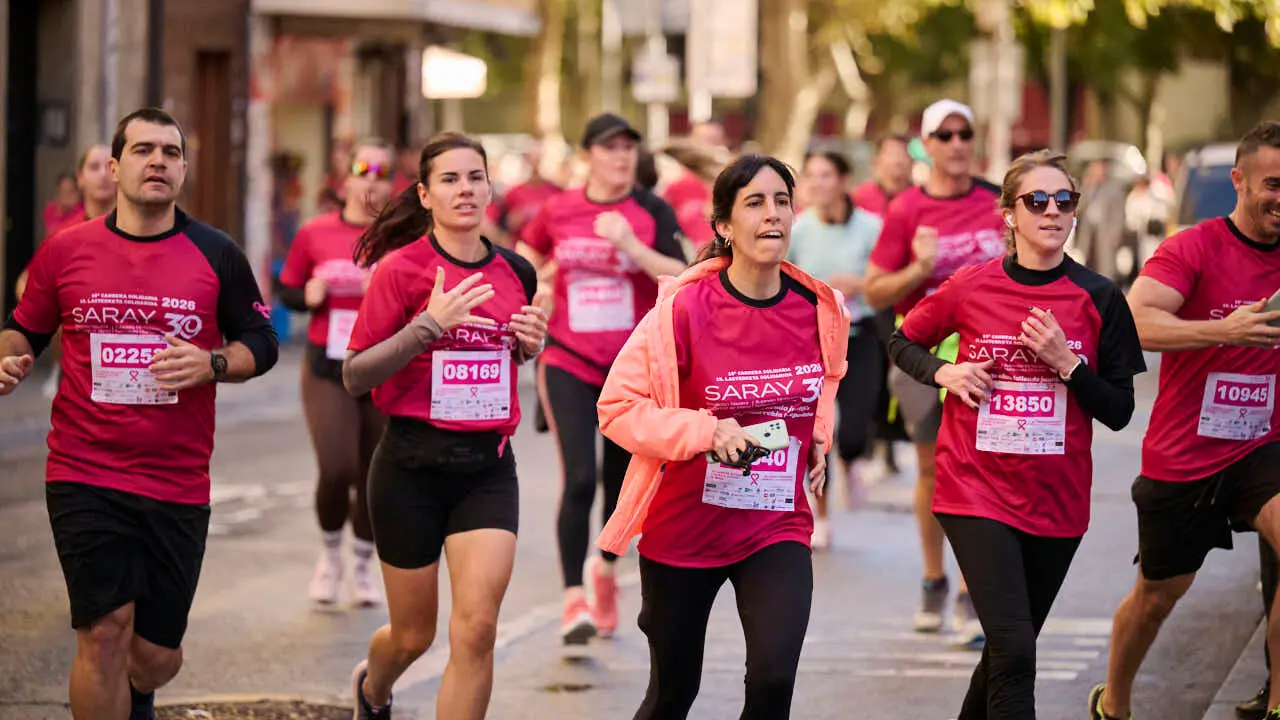XV Carrera solidaria contra el c&aacute;ncer de mama organizada por Saray. PABLO LASAOSA