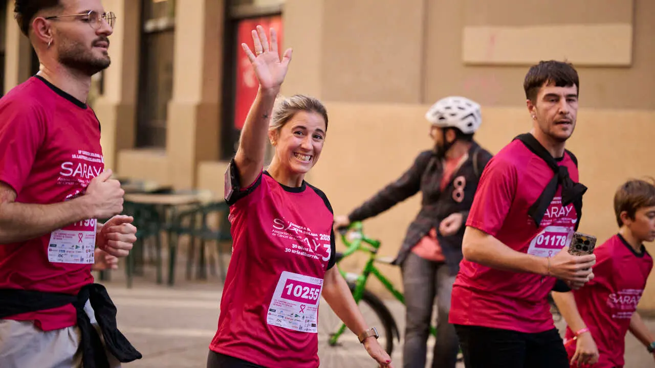 XV Carrera solidaria contra el c&aacute;ncer de mama organizada por Saray. PABLO LASAOSA
