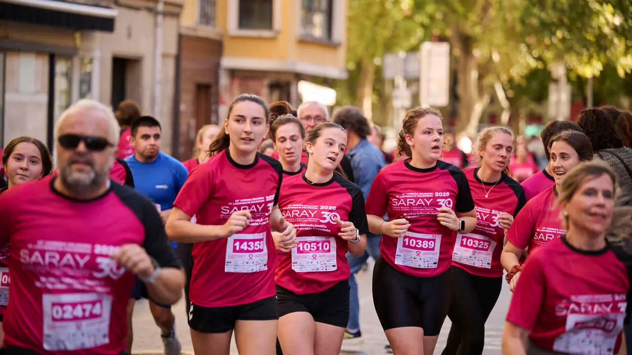 XV Carrera solidaria contra el c&aacute;ncer de mama organizada por Saray. PABLO LASAOSA