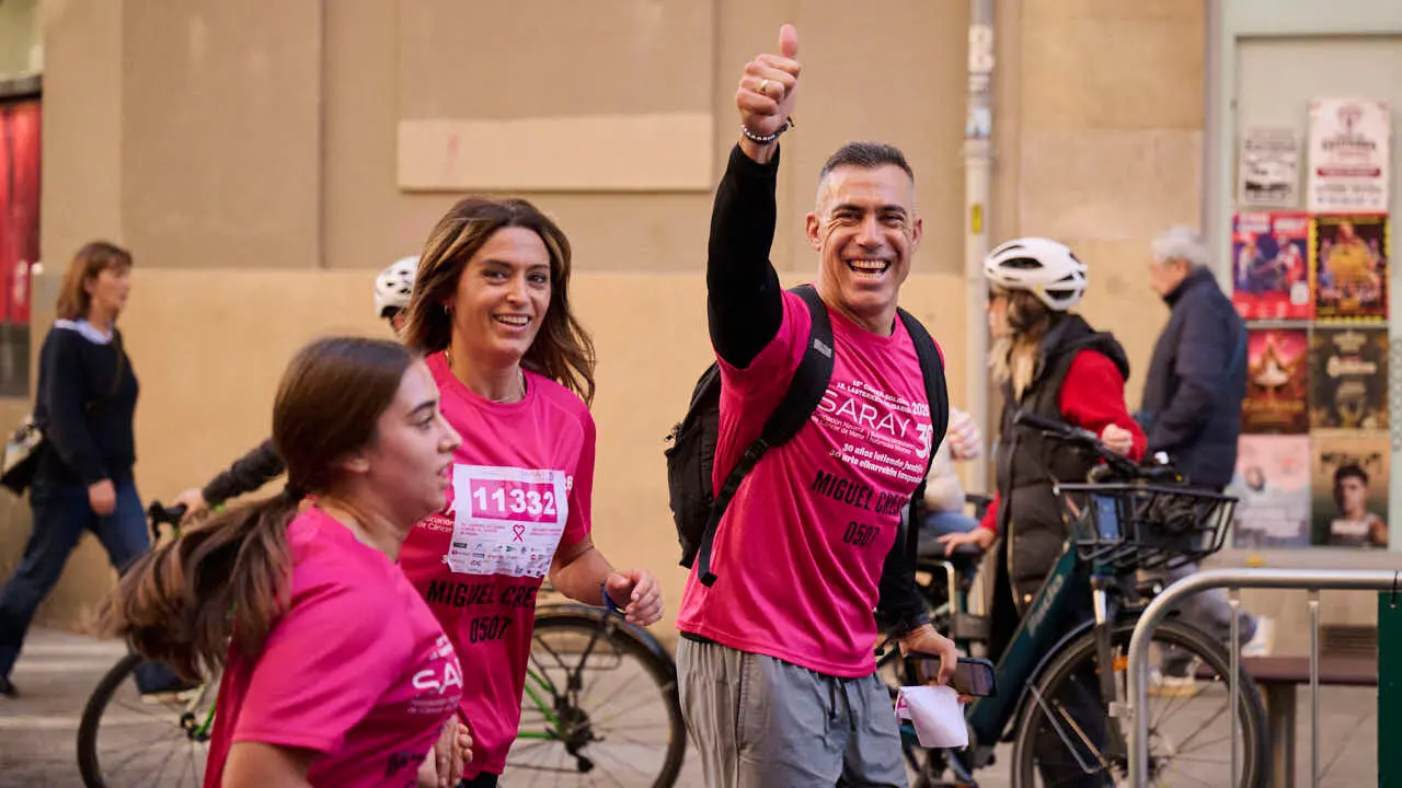 XV Carrera solidaria contra el c&aacute;ncer de mama organizada por Saray. PABLO LASAOSA
