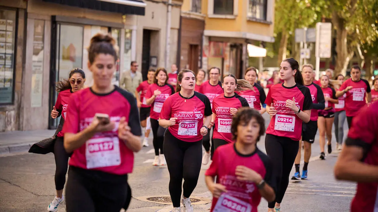 XV Carrera solidaria contra el c&aacute;ncer de mama organizada por Saray. PABLO LASAOSA
