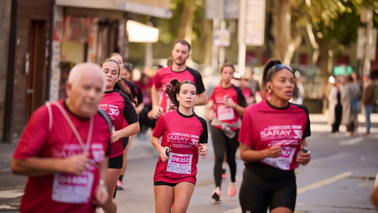 XV Carrera solidaria contra el c&aacute;ncer de mama organizada por Saray. PABLO LASAOSA
