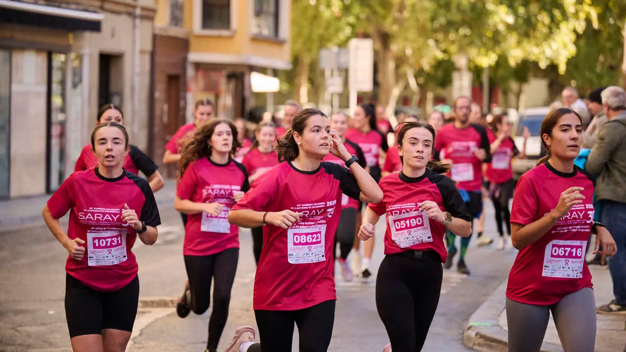 XV Carrera solidaria contra el c&aacute;ncer de mama organizada por Saray. PABLO LASAOSA