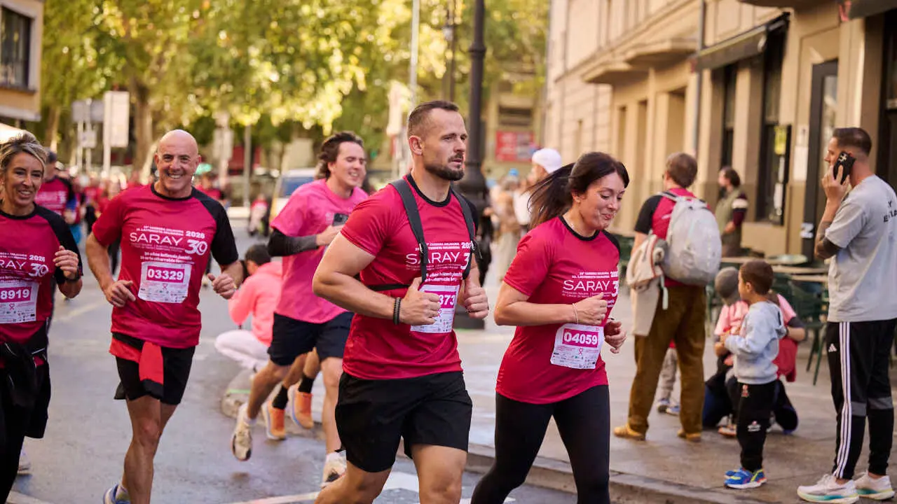 XV Carrera solidaria contra el c&aacute;ncer de mama organizada por Saray. PABLO LASAOSA