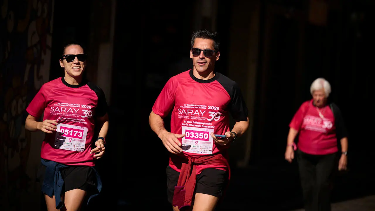 XV Carrera solidaria contra el c&aacute;ncer de mama organizada por Saray. PABLO LASAOSA