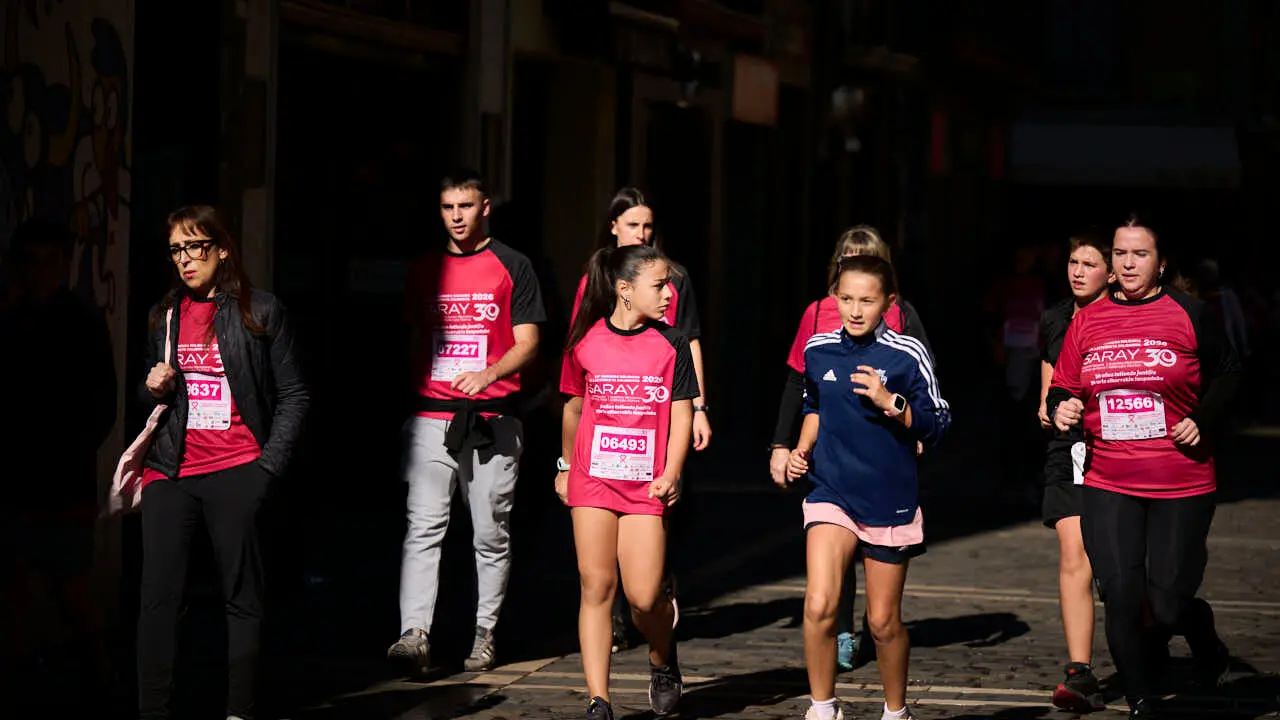 XV Carrera solidaria contra el c&aacute;ncer de mama organizada por Saray. PABLO LASAOSA