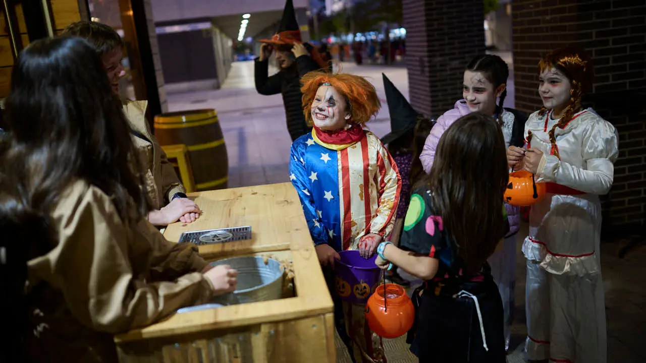 Celebraci&oacute;n de Halloween en Sarriguren. PABLO LASAOSA