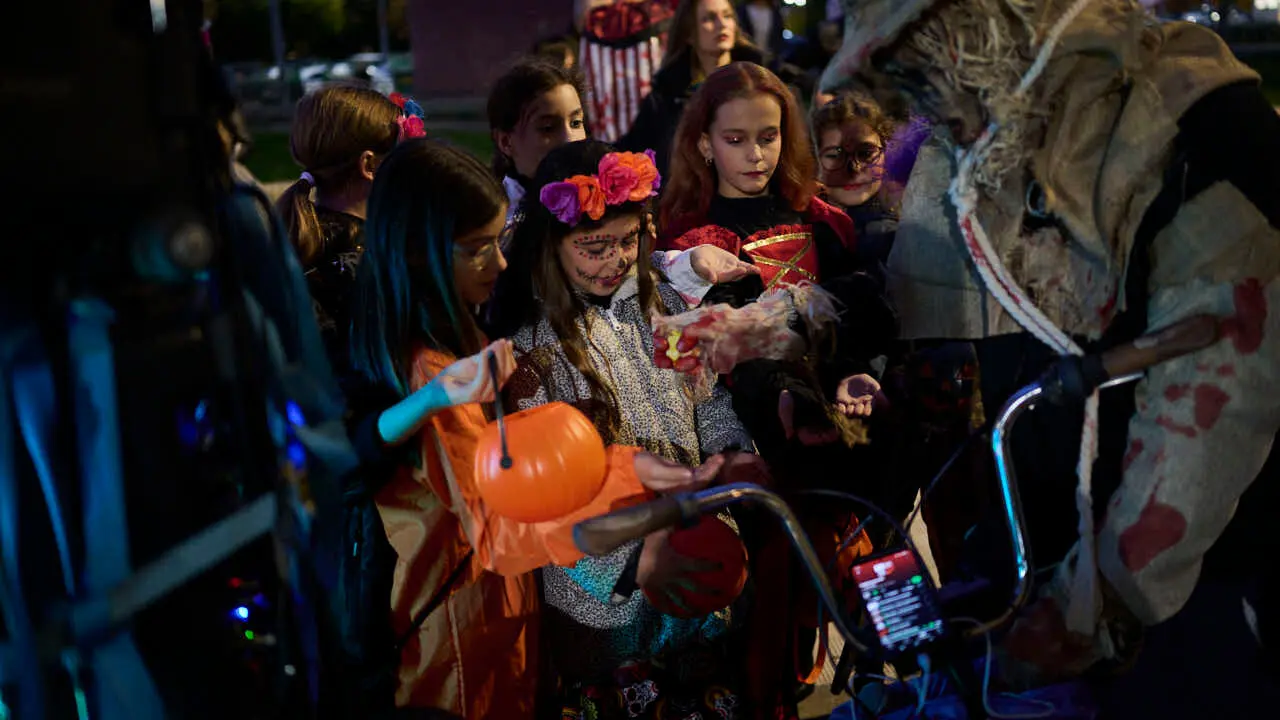 Celebraci&oacute;n de Halloween en Sarriguren. PABLO LASAOSA