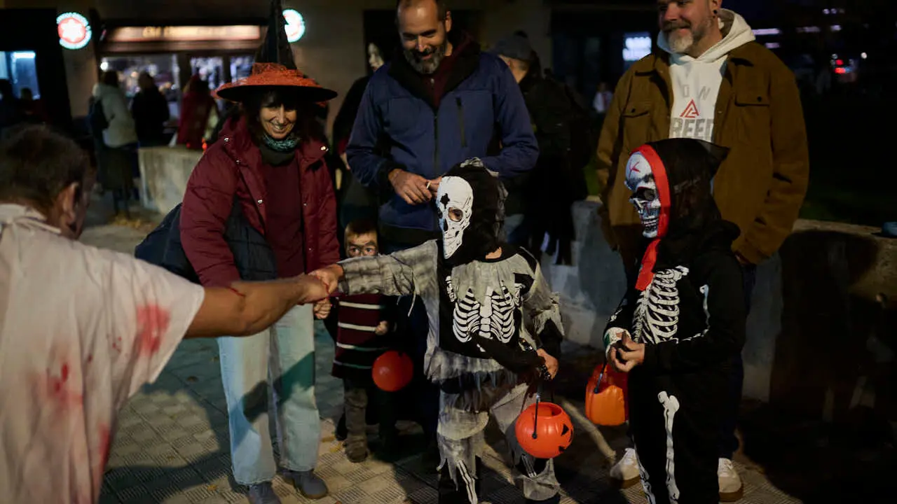 Celebraci&oacute;n de Halloween en Sarriguren. PABLO LASAOSA