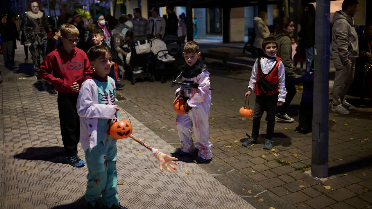 Celebraci&oacute;n de Halloween en Sarriguren. PABLO LASAOSA