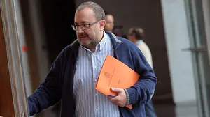 I-E pide con "urgencia" que se convoque de forma equilibrada la OPE en Educación