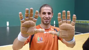 El pelotari Rubén Beloki se suma con Burlada y otros rostros conocidos a la campaña #metachodemacho