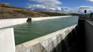 Denuncian que el Gobierno foral asumirá los impagos de Bildu por el canon del Canal de Navarra