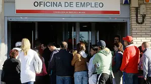 El paro en Navarra baja este abril en 1.978 personas dentro de un descenso histórico en el conjunto nacional