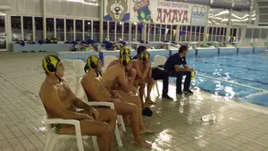 La crecida del río Arga obliga a aplazar el partido del Waterpolo Navarra en la piscina de la CD Amaya