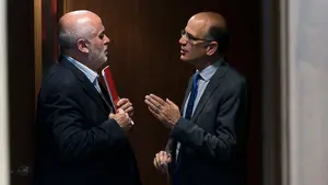 Catalán (UPN) critica que Mendoza "mintió al Parlamento al decir que la OPE era una propuesta"