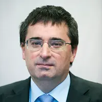 El director de Comunicación del Gobierno Vasco deja el cargo tras ser imputado