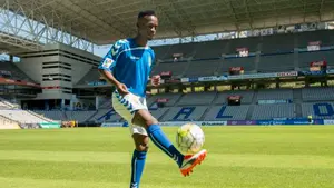 El juez llama a declarar como investigado al presidente de Osasuna, Luis Sabalza, por la querella de Koné