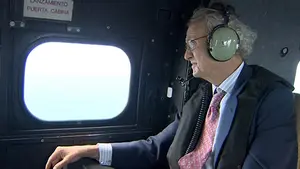 Los buzos recuperan los cuerpos de dos de los tres militares fallecidos