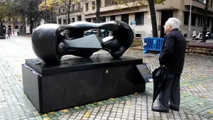 Esculturas de Henry Moore en el Paseo Sarasate