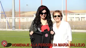 Homenaje a María Vallejo y resumen del partido