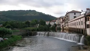 Concentración en Elizondo para condenar la presunta agresión sexual en el Nafarroa Oinez
