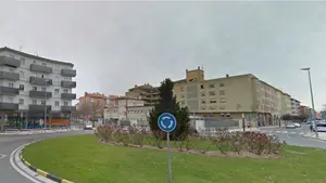 Dos menores son sorprendidos tras un robo en un colegio de la Rochapea