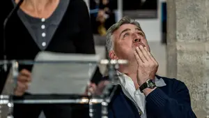 Asirón cede a la mayoría del pleno y Conde de Rodezno pasará a denominarse Plaza de la Libertad