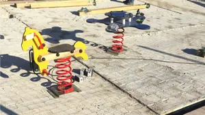 Pamplona traslada la zona de juegos infantiles de Ezcaba y reconstruirá la actual como zona verde