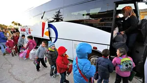 Piden al consejero Gimeno ampliar el transporte para alumnos con problemas de accesibilidad en Navarra