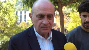 La Guardia Civil registra el domicilio del detenido en Pamplona y la tetería que regentaba