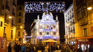 Pamplona ya piensa en Navidad: se amplía la iluminación del Casco Antiguo y el Ensanche manteniendo la tecnología led 