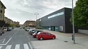 Anulan la exigencia del euskera para la gestión del bar del polideportivo de Berriozar