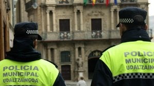 La Policía Municipal de Pamplona interviene en un partido de