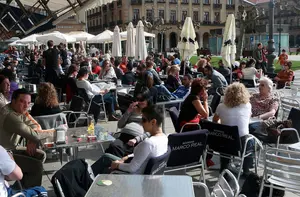 Vecinos del centro de Pamplona muestran su decepción con el Consistorio tras quedar "en agua de borrajas" sus quejas sobre el ruido