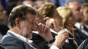 Rajoy pedir&aacute; a los Reyes Magos otro par de gafas: "Si me vuelven a pegar no tendr&iacute;a"