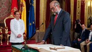 Salud ofrece nuevos datos y las listas de espera siguen creciendo desde la llegada de Barkos