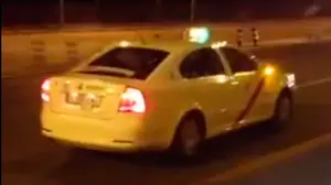 Un taxista ebrio conduce varios kilómetros en dirección contraria por la autovía 