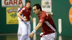 Oinatz Bengoetxea es baja para el fin de semana por un esguince en su tobillo