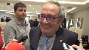 Luis Sabalza, "extrañado y sorprendido" por el rechazo de la asamblea a su propuesta