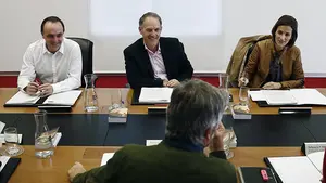 Bildu se queda sólo en el apoyo a la segregación del euskera en los centros educativos