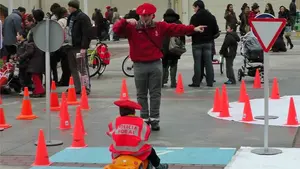 La Policía Foral abre las puertas de su comisaría central para mostrar la labor que realiza