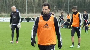 Martín trabaja en un posible once inicial con la novedad de Miguel De las Cuevas