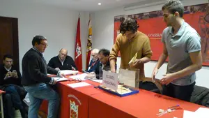 El Defensor del Pueblo de Navarra atiende la queja de Javier Lorente sobre las elecciones a la FNF