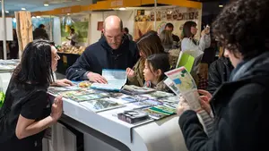 Navartur re&uacute;ne este fin de semana a miles de personas en busca de nuevos destinos tur&iacute;sticos