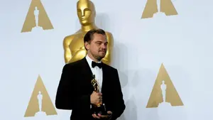 Leonardo DiCaprio consigue, a la quinta, el Oscar al mejor actor