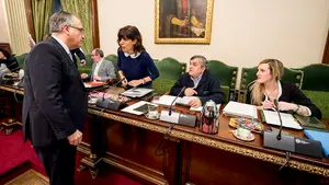 El Chupinazo de San Ferm&iacute;n: ni por votaci&oacute;n popular ni en manos de los grupos municipales